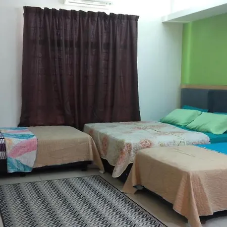 Nh Studio Apartment Homestay Wakaf Che Yeh Exterior photo